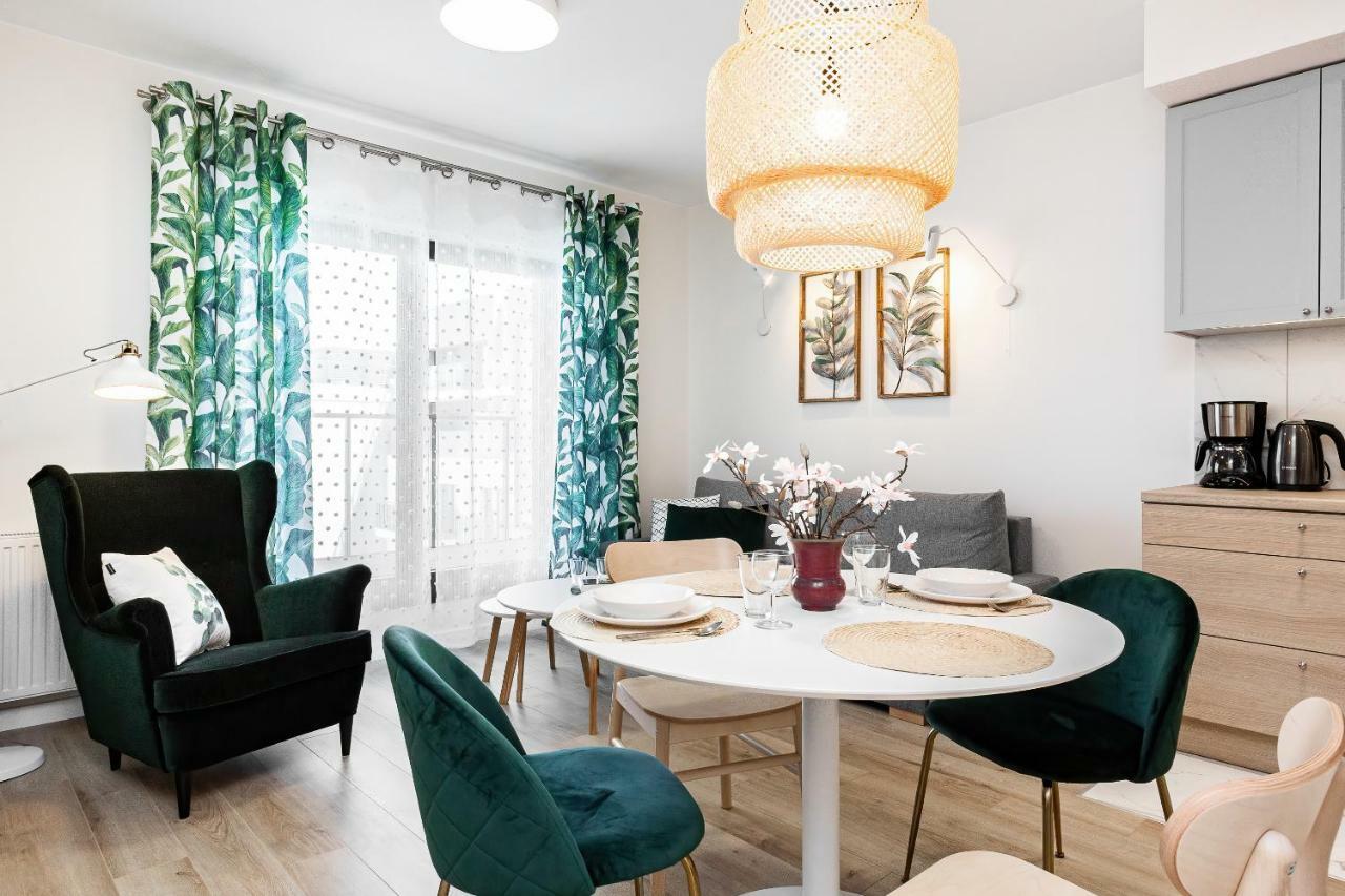 Apartment Walonska With Free Parking Wroclaw By Noclegi Renters Eksteriør bilde